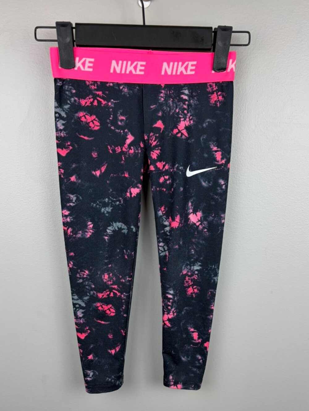 Nike Dri-Fit Black & Pink Tie-Dye Print Capri Leggings Size Small 4-5